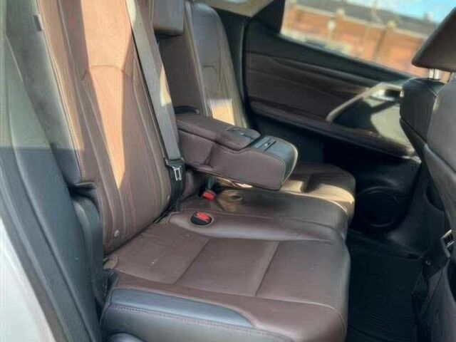 Белый Лексус РХ, объемом двигателя 3.5 л и пробегом 69 тыс. км за 13200 $, фото 16 на Automoto.ua