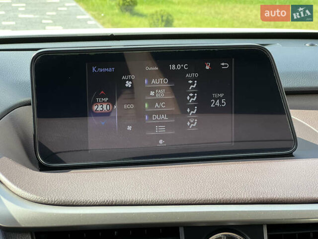 Білий Лексус РХ, об'ємом двигуна 2 л та пробігом 124 тис. км за 33900 $, фото 53 на Automoto.ua