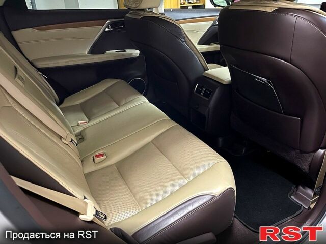 Белый Лексус РХ, объемом двигателя 35 л и пробегом 64 тыс. км за 33000 $, фото 10 на Automoto.ua