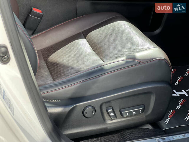 Білий Лексус РХ, об'ємом двигуна 2 л та пробігом 124 тис. км за 33900 $, фото 43 на Automoto.ua