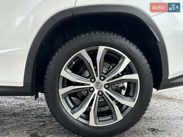 Белый Лексус РХ, объемом двигателя 3.5 л и пробегом 143 тыс. км за 33500 $, фото 47 на Automoto.ua