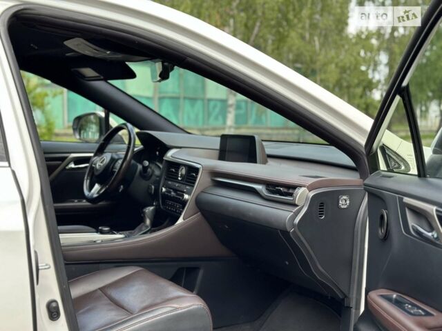 Білий Лексус РХ, об'ємом двигуна 2 л та пробігом 186 тис. км за 26700 $, фото 26 на Automoto.ua