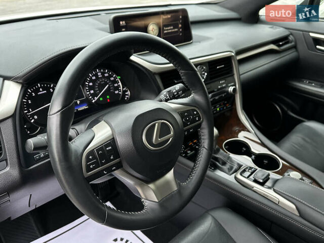 Белый Лексус РХ, объемом двигателя 3.5 л и пробегом 143 тыс. км за 33500 $, фото 108 на Automoto.ua