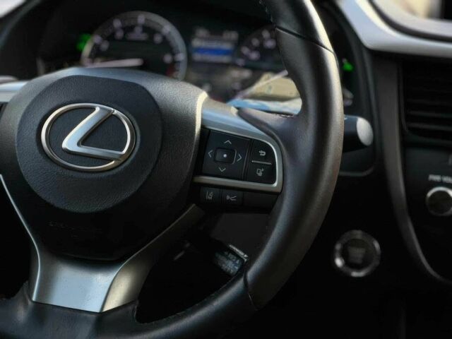 Белый Лексус РХ, объемом двигателя 3.5 л и пробегом 69 тыс. км за 13200 $, фото 7 на Automoto.ua