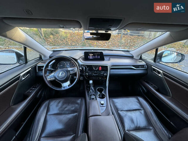 Белый Лексус РХ, объемом двигателя 2 л и пробегом 296 тыс. км за 23700 $, фото 8 на Automoto.ua