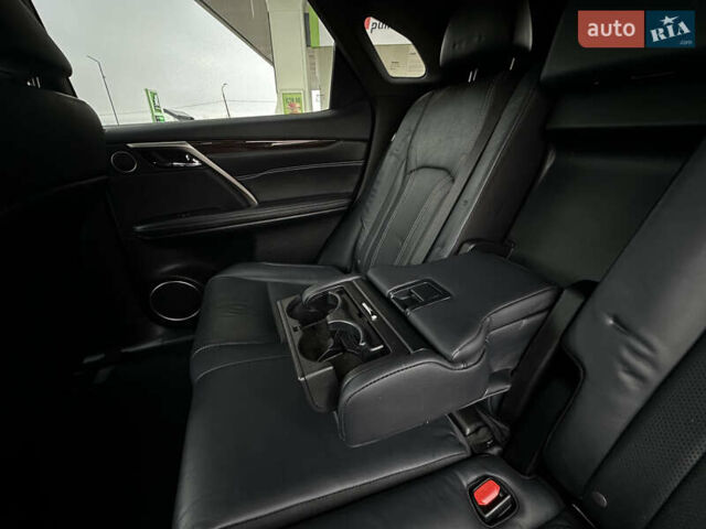 Белый Лексус РХ, объемом двигателя 3.5 л и пробегом 143 тыс. км за 33500 $, фото 122 на Automoto.ua