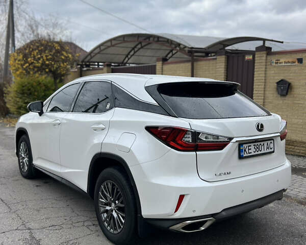 Белый Лексус РХ, объемом двигателя 2 л и пробегом 68 тыс. км за 29700 $, фото 4 на Automoto.ua