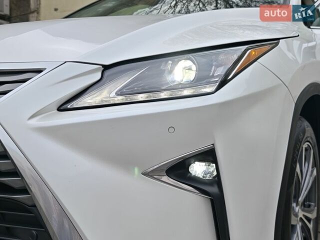 Білий Лексус РХ, об'ємом двигуна 3.46 л та пробігом 71 тис. км за 32000 $, фото 21 на Automoto.ua