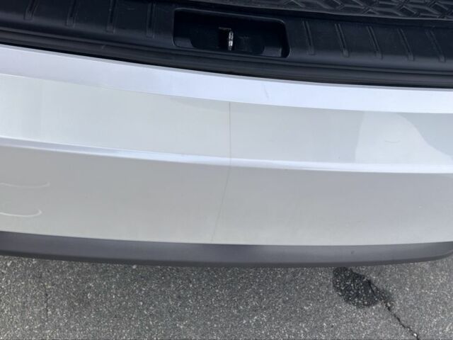 Білий Лексус РХ, об'ємом двигуна 2 л та пробігом 100 тис. км за 32999 $, фото 18 на Automoto.ua