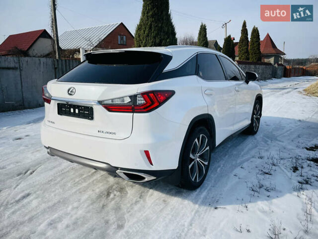 Белый Лексус РХ, объемом двигателя 2 л и пробегом 145 тыс. км за 28000 $, фото 5 на Automoto.ua