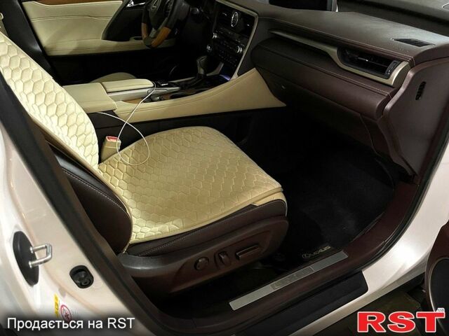 Белый Лексус РХ, объемом двигателя 35 л и пробегом 64 тыс. км за 33000 $, фото 8 на Automoto.ua