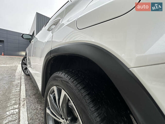 Белый Лексус РХ, объемом двигателя 3.5 л и пробегом 143 тыс. км за 33500 $, фото 69 на Automoto.ua