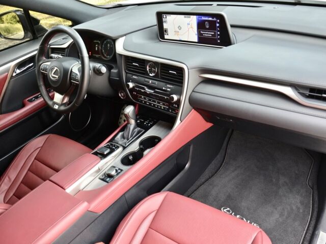 Білий Лексус РХ, об'ємом двигуна 2 л та пробігом 30 тис. км за 51500 $, фото 40 на Automoto.ua