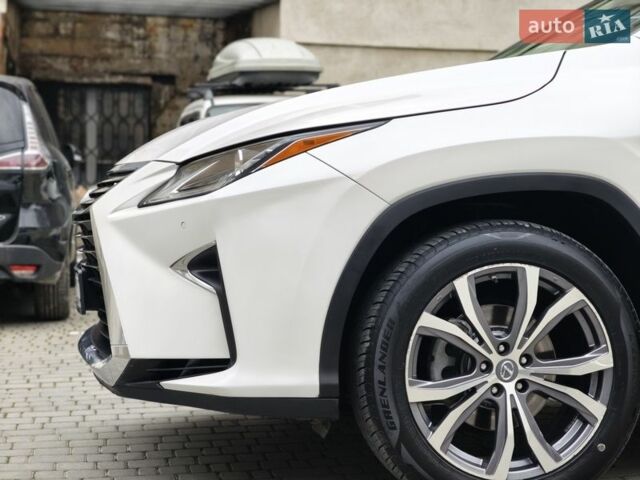 Білий Лексус РХ, об'ємом двигуна 3.46 л та пробігом 71 тис. км за 32000 $, фото 15 на Automoto.ua