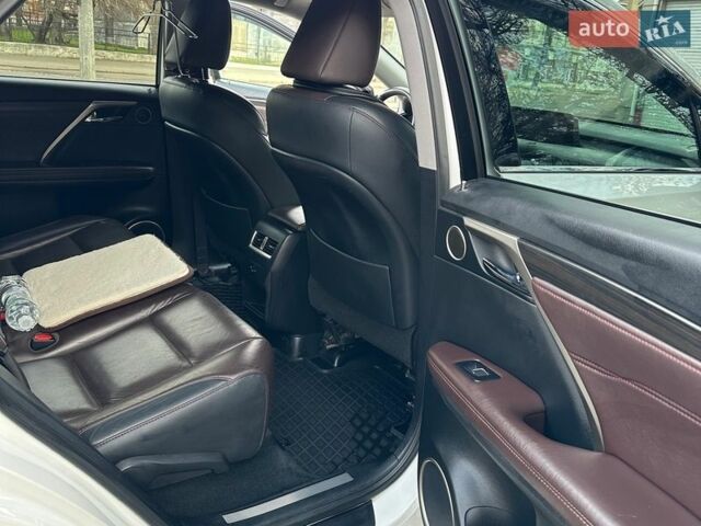 Білий Лексус РХ, об'ємом двигуна 3.46 л та пробігом 109 тис. км за 34800 $, фото 9 на Automoto.ua