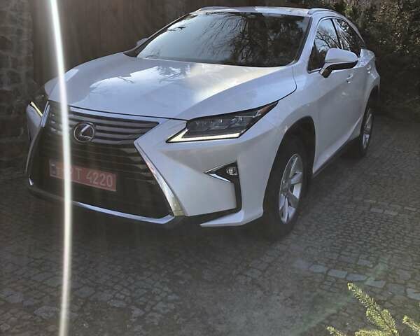 Белый Лексус РХ, объемом двигателя 2 л и пробегом 122 тыс. км за 27500 $, фото 2 на Automoto.ua