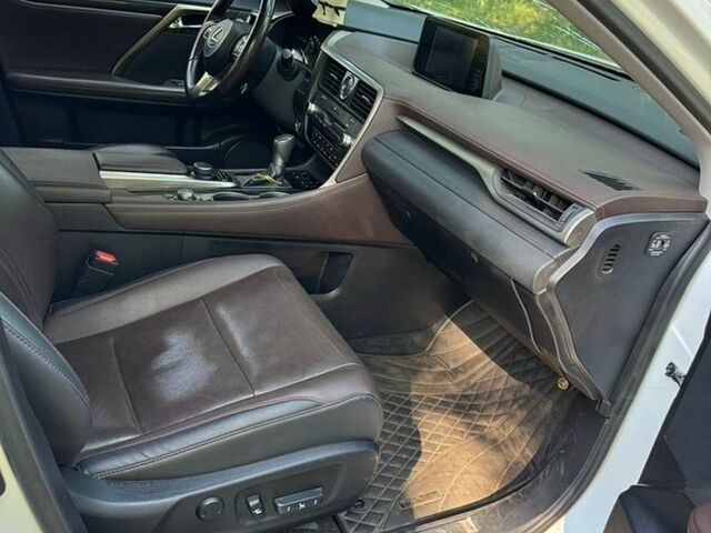 Білий Лексус РХ, об'ємом двигуна 2 л та пробігом 120 тис. км за 19999 $, фото 7 на Automoto.ua