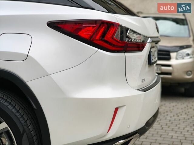 Білий Лексус РХ, об'ємом двигуна 3.46 л та пробігом 71 тис. км за 32000 $, фото 22 на Automoto.ua