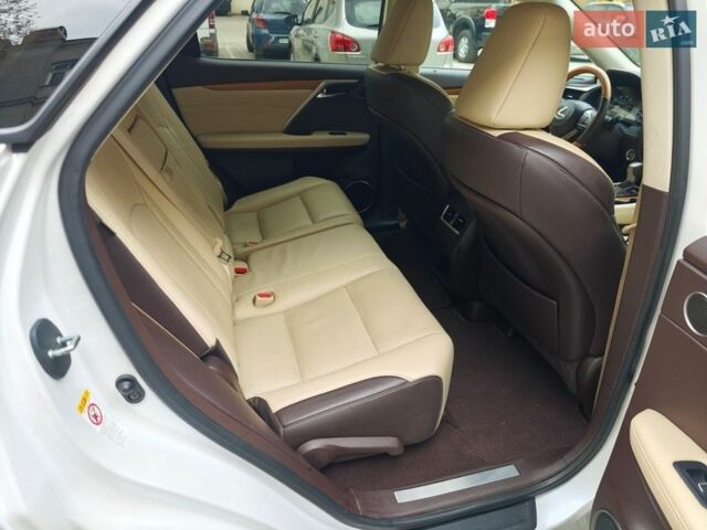 Білий Лексус РХ, об'ємом двигуна 3.46 л та пробігом 71 тис. км за 32000 $, фото 62 на Automoto.ua