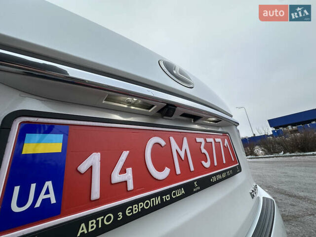 Белый Лексус РХ, объемом двигателя 3.5 л и пробегом 143 тыс. км за 33500 $, фото 79 на Automoto.ua