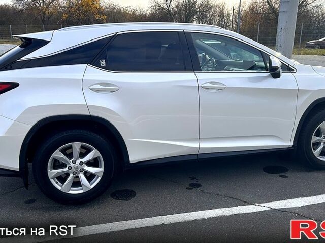 Белый Лексус РХ, объемом двигателя 2 л и пробегом 100 тыс. км за 31900 $, фото 3 на Automoto.ua