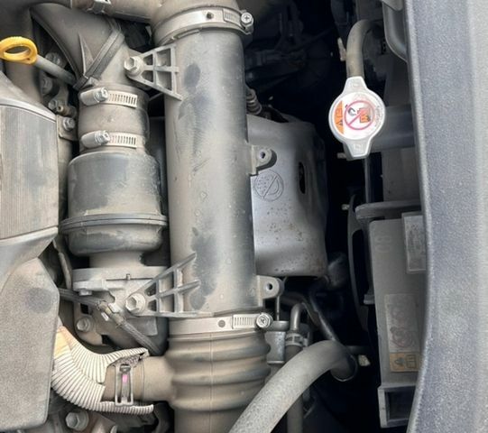 Білий Лексус РХ, об'ємом двигуна 2 л та пробігом 110 тис. км за 29100 $, фото 22 на Automoto.ua