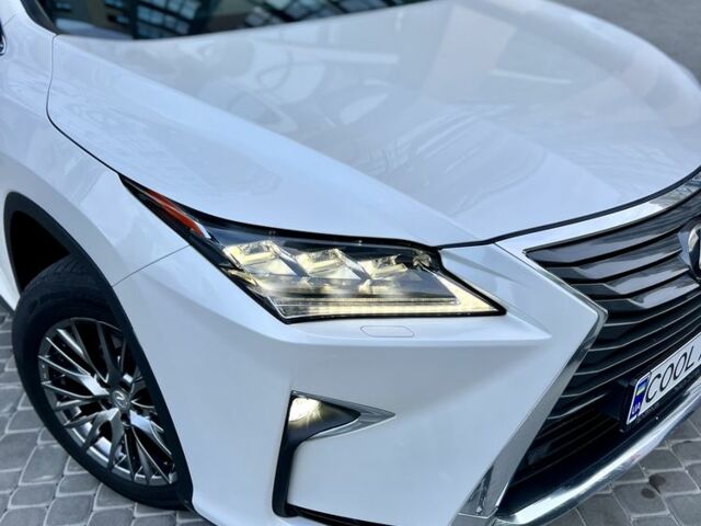 Белый Лексус РХ, объемом двигателя 2 л и пробегом 68 тыс. км за 32900 $, фото 17 на Automoto.ua