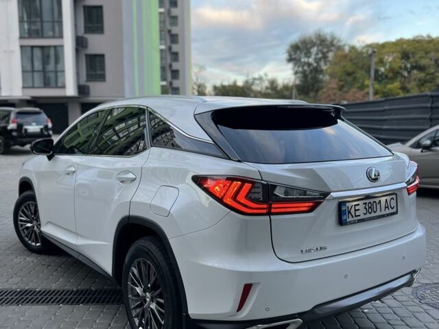 Белый Лексус РХ, объемом двигателя 2 л и пробегом 68 тыс. км за 32900 $, фото 4 на Automoto.ua