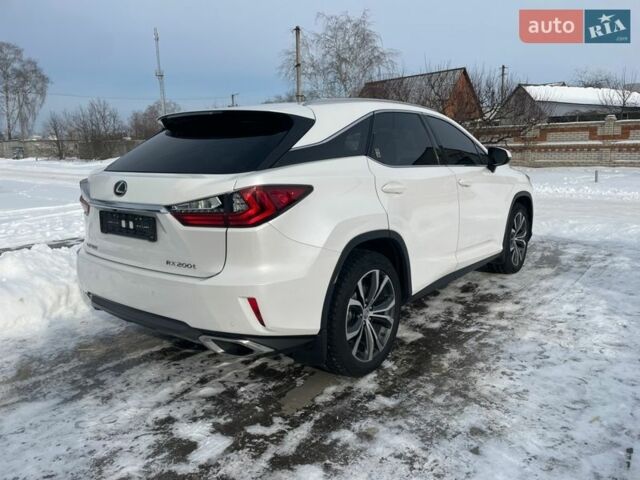 Белый Лексус РХ, объемом двигателя 2 л и пробегом 147 тыс. км за 27700 $, фото 11 на Automoto.ua