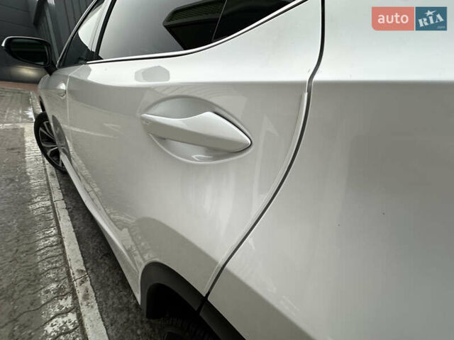 Белый Лексус РХ, объемом двигателя 3.5 л и пробегом 143 тыс. км за 33500 $, фото 72 на Automoto.ua