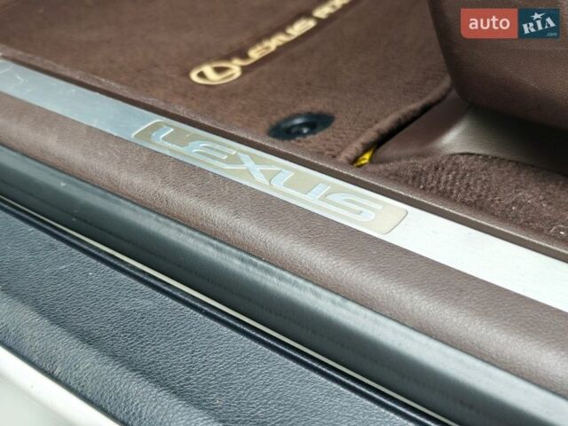 Білий Лексус РХ, об'ємом двигуна 3.46 л та пробігом 71 тис. км за 32000 $, фото 39 на Automoto.ua