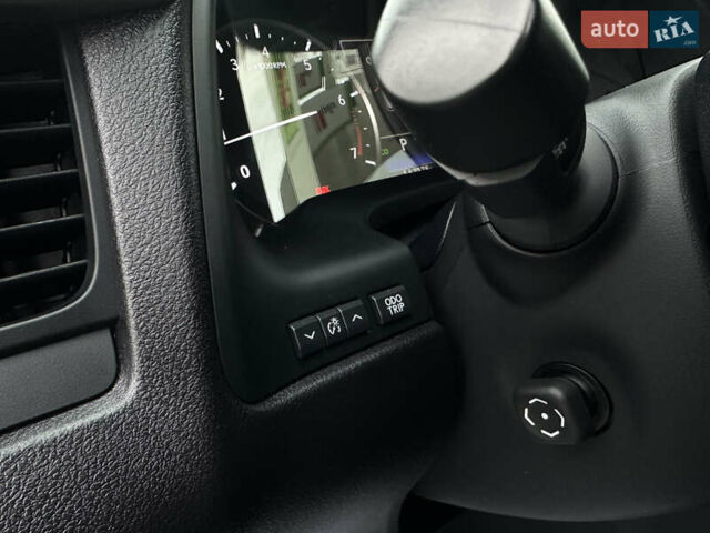 Белый Лексус РХ, объемом двигателя 3.5 л и пробегом 143 тыс. км за 33500 $, фото 106 на Automoto.ua