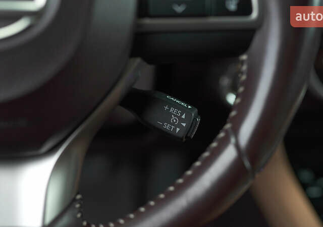 Белый Лексус РХ, объемом двигателя 2 л и пробегом 122 тыс. км за 31403 $, фото 22 на Automoto.ua