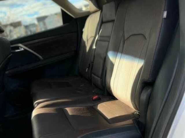 Белый Лексус РХ, объемом двигателя 3.5 л и пробегом 69 тыс. км за 13200 $, фото 17 на Automoto.ua