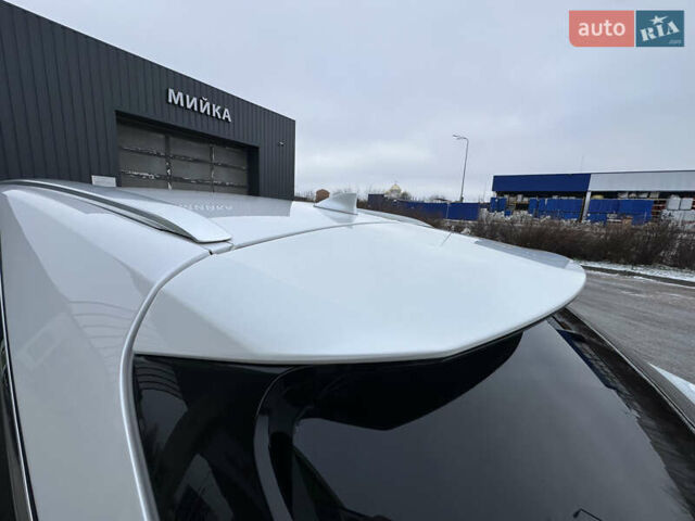 Белый Лексус РХ, объемом двигателя 3.5 л и пробегом 143 тыс. км за 33500 $, фото 68 на Automoto.ua