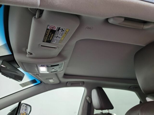 Білий Лексус РХ, об'ємом двигуна 0 л та пробігом 80 тис. км за 28000 $, фото 13 на Automoto.ua