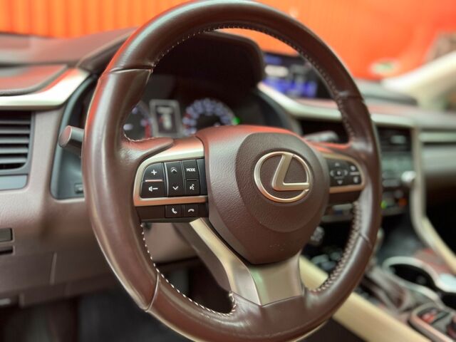 Білий Лексус РХ, об'ємом двигуна 2 л та пробігом 80 тис. км за 37600 $, фото 23 на Automoto.ua