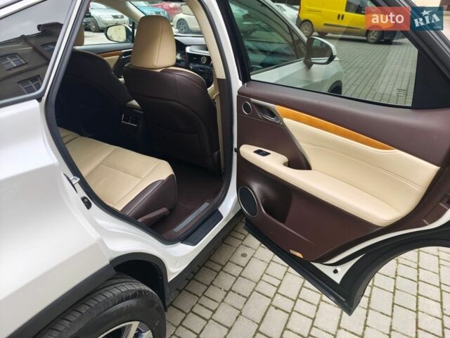 Білий Лексус РХ, об'ємом двигуна 3.46 л та пробігом 71 тис. км за 32000 $, фото 60 на Automoto.ua