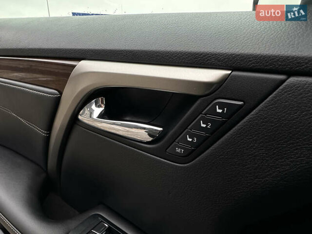 Белый Лексус РХ, объемом двигателя 3.5 л и пробегом 143 тыс. км за 33500 $, фото 95 на Automoto.ua