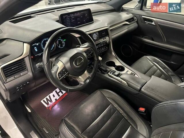 Лексус РХ 2017 у Києві на Automoto.ua Білий Лексус РХ, об'ємом двигуна 3.46 л та пробігом 128 тис. км за 33900 $, фото 9 на Automoto.ua
