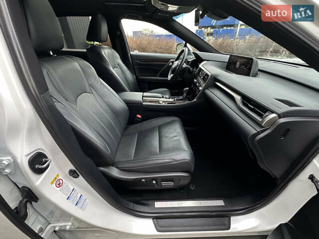 Белый Лексус РХ, объемом двигателя 3.5 л и пробегом 143 тыс. км за 33500 $, фото 143 на Automoto.ua