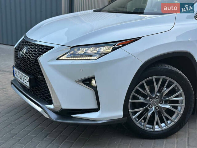 Белый Лексус РХ, объемом двигателя 2 л и пробегом 139 тыс. км за 42000 $, фото 12 на Automoto.ua