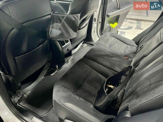 Белый Лексус РХ, объемом двигателя 2 л и пробегом 70 тыс. км за 28500 $, фото 22 на Automoto.ua
