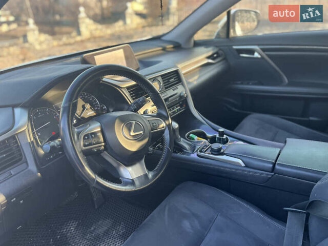 Білий Лексус РХ, об'ємом двигуна 2 л та пробігом 58 тис. км за 33800 $, фото 25 на Automoto.ua