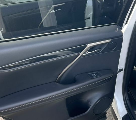 Білий Лексус РХ, об'ємом двигуна 2 л та пробігом 110 тис. км за 29100 $, фото 28 на Automoto.ua
