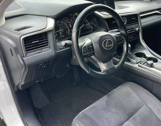 Білий Лексус РХ, об'ємом двигуна 2 л та пробігом 107 тис. км за 28000 $, фото 9 на Automoto.ua