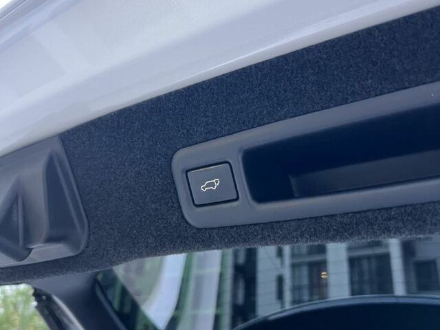 Белый Лексус РХ, объемом двигателя 2 л и пробегом 68 тыс. км за 32900 $, фото 15 на Automoto.ua