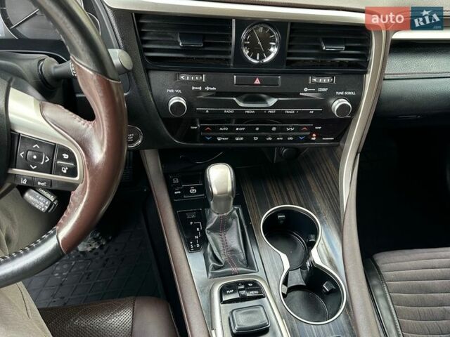 Білий Лексус РХ, об'ємом двигуна 3.46 л та пробігом 109 тис. км за 34800 $, фото 4 на Automoto.ua