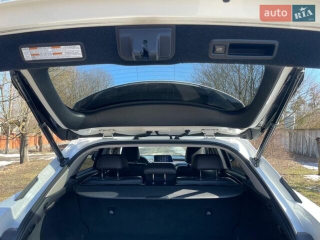 Белый Лексус РХ, объемом двигателя 2 л и пробегом 146 тыс. км за 27500 $, фото 21 на Automoto.ua