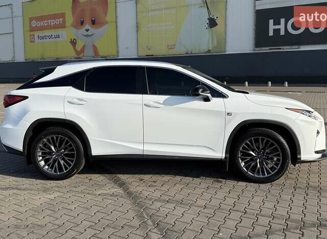 Белый Лексус РХ, объемом двигателя 2 л и пробегом 112 тыс. км за 44000 $, фото 10 на Automoto.ua